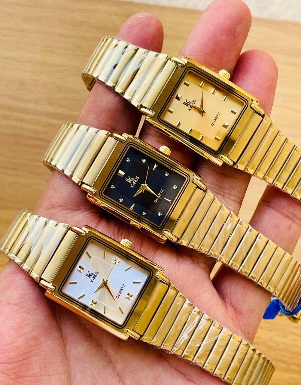 ساعة كاروس ذهبية كلاسيك - Karus Classic Gold Watch