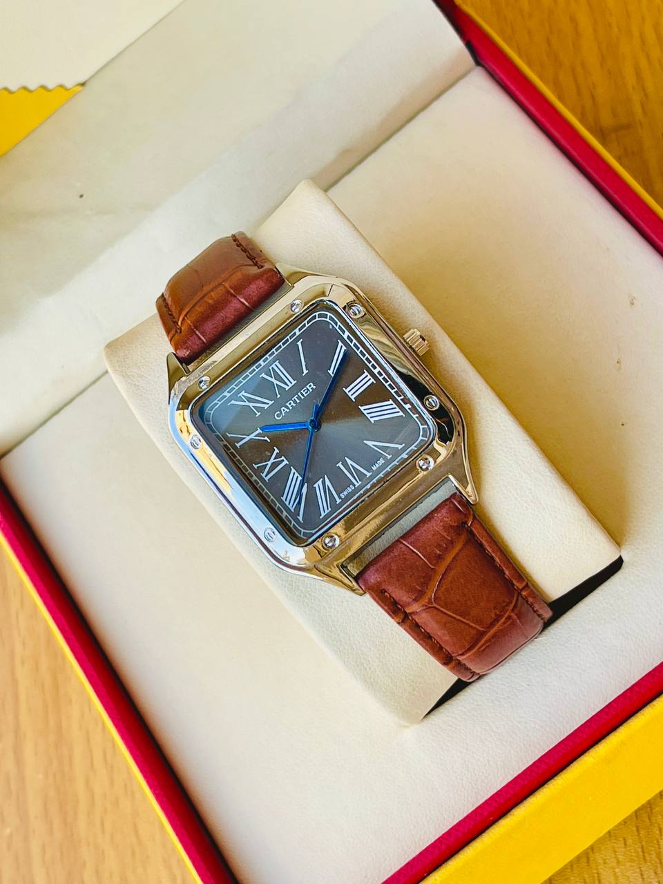 ساعة كارتيير سانتوس رجالية مرصعة - Cartier Santos Style Watch