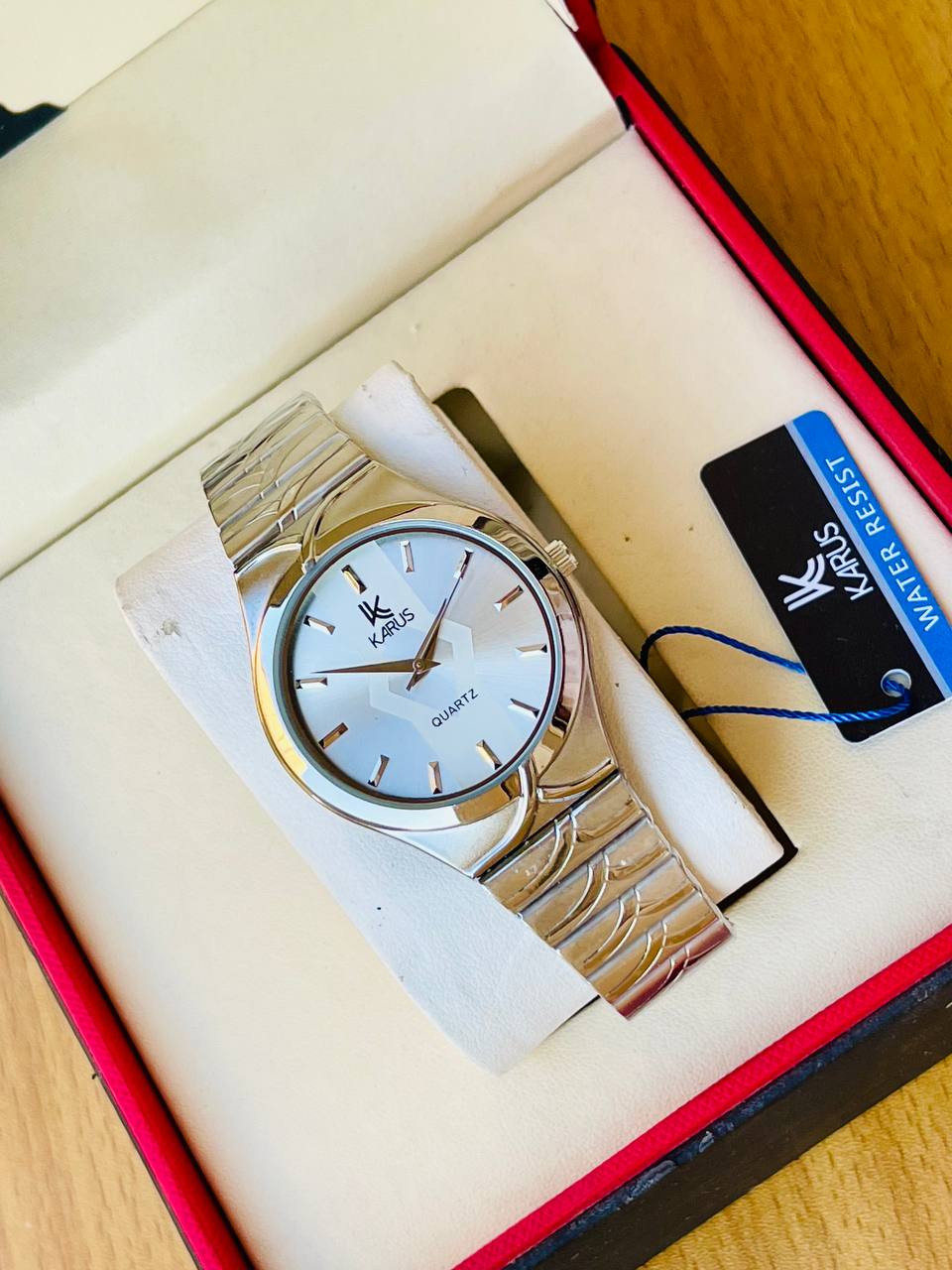 ساعة كاروس فضية مقاومة للماء - Karus Silver Watch