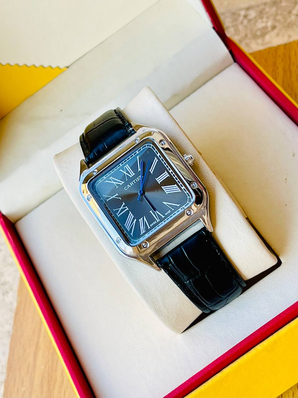ساعة كارتيير سانتوس رجالية مرصعة - Cartier Santos Style Watch